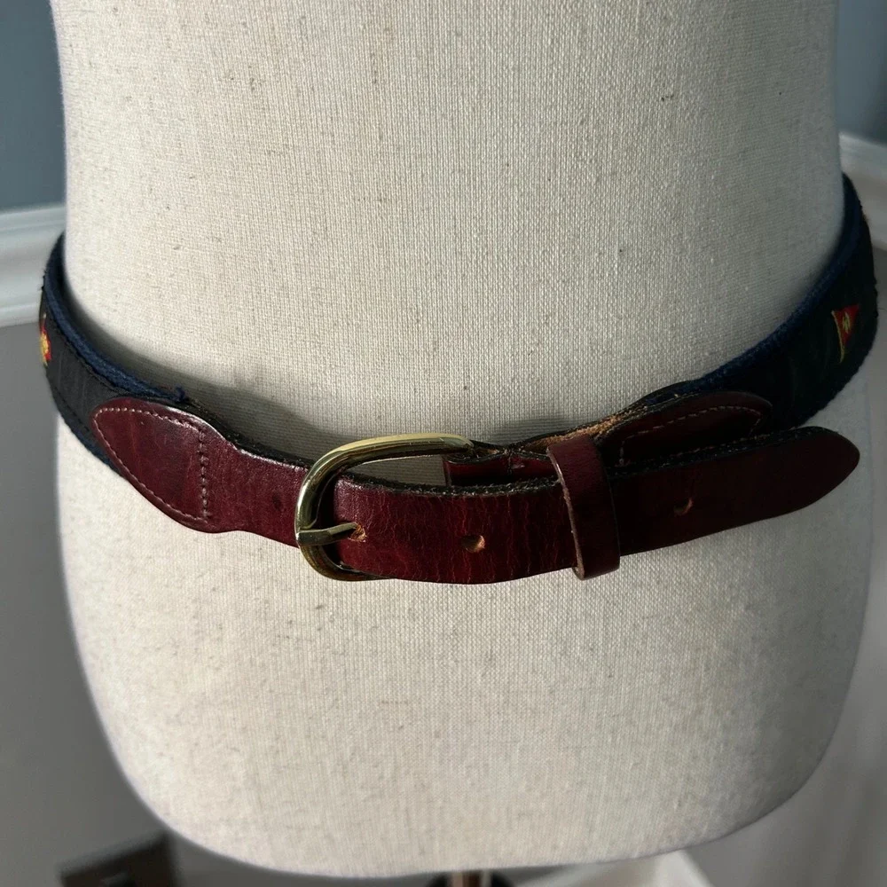 Cape Cod Belt Co Mens Small Nautical Burgee Flag Canvas Leather Belt Navy Black